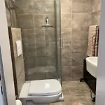 City Apartment アパート