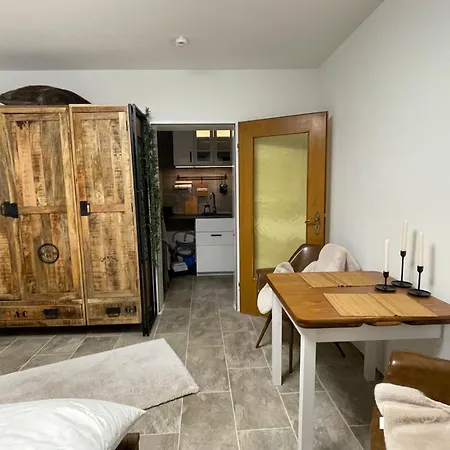 City Apartment Apartament Kolonia